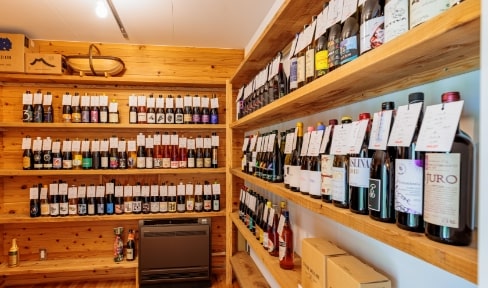 ナチュラルワイン専門店「Wine Shop ONLIST」