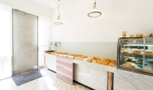 BOULANGERIE sous le ciel ブーランジェリースールシェル