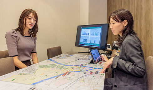 はじめにマンションのコンセプトや周囲の環境について説明を受けます。