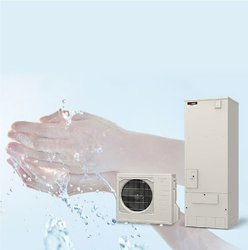 給湯機は三菱電気特許の群制御システム型エコキュートを採用。リース契約で長期間無料修理保証つき。